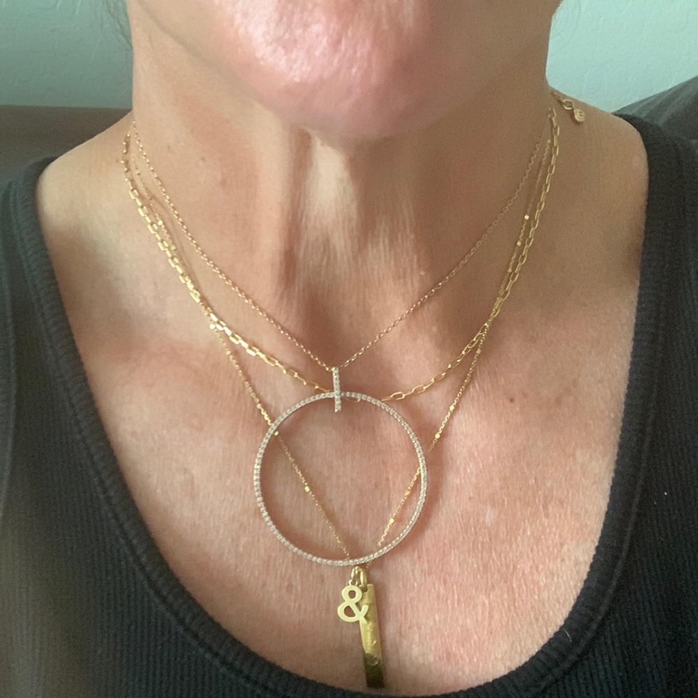 Henri Bendel Luxe rose gold crystal circle pendant